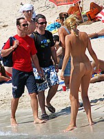 flashing in public