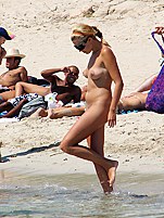 nude in public