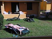 girls nude