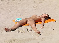 flashing girls